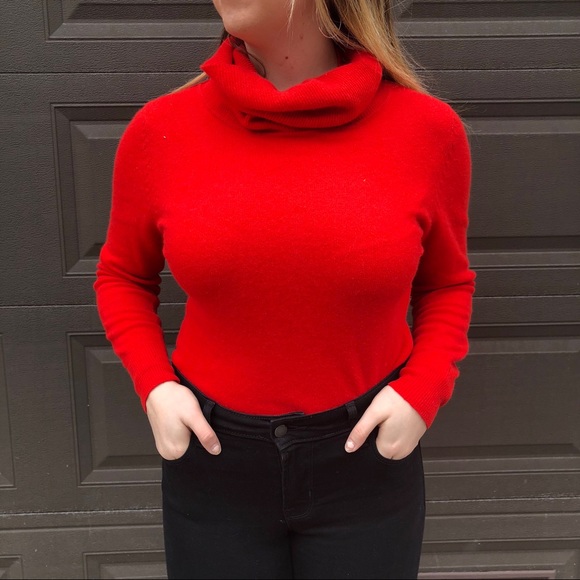 Vintage 1990’s Red Lambswool/Angora Turtleneck - Picture 3 of 5